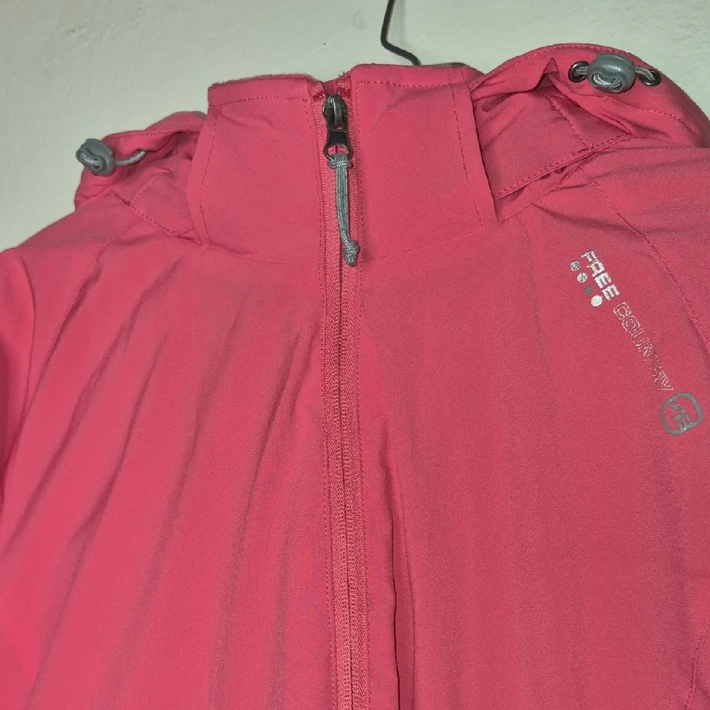 Free Country Woman Bright Pink Raincoat - Picture 2 of 13